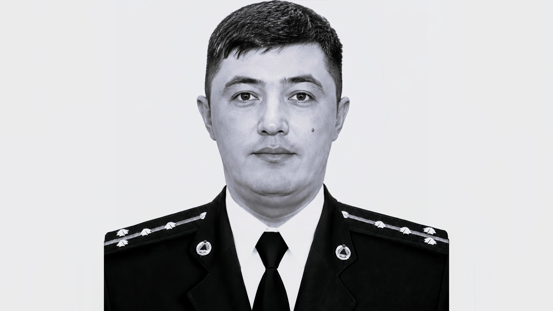 В Ташкенте при исполнении служебного долга погиб спасатель МЧС