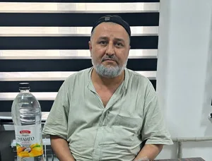 В столичном Шохмансуре мужчину оштрафовали за занятие гаданием и колодовством
