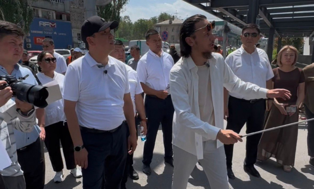 У ЦУМа планируют создать многоуровневую парковку на 200 мест (видео)