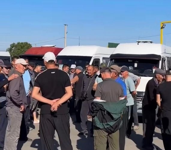 Забастовка маршрутчиков в Караколе: в мэрии города прокомментировали ситуацию