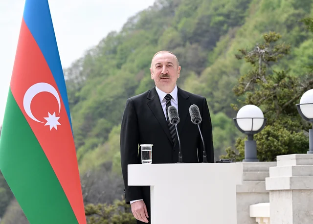 Prezident: "Çexiyaya qonşu olan ölkələrə Azərbaycan təbii qaz ixrac edir"