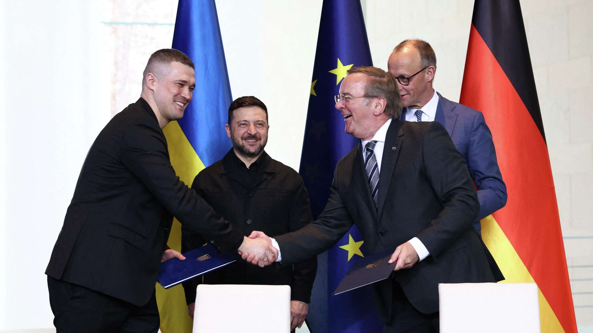 Украина ба ҳамла гузашт - Аврупо барои ҳама чиз пардохт мекунад