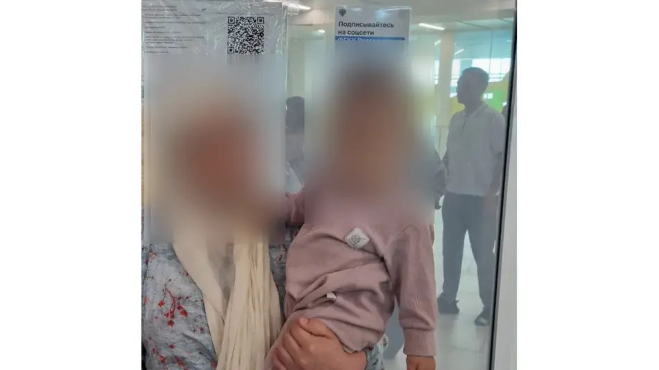 Соотечественницу с малолетним сыном вернули на родину из Новосибирска