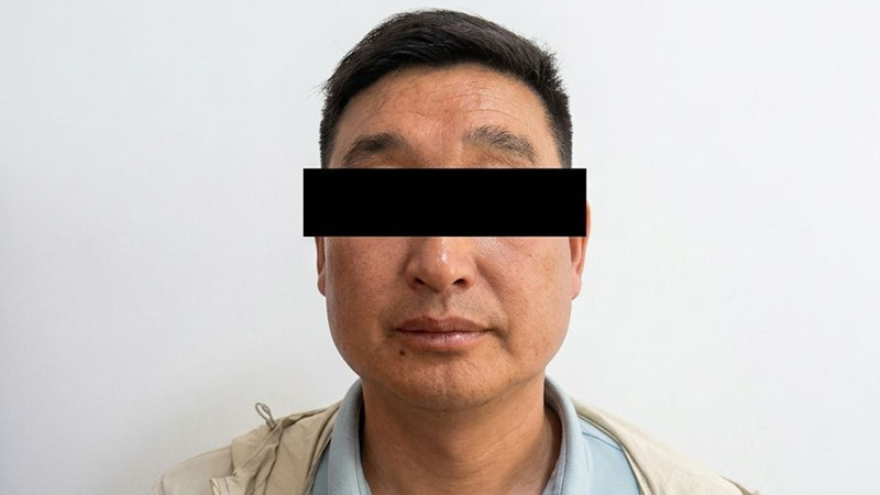 "Ударил по лицу и плюнул". На Иссык-Куле задержали иностранца по подозрению в хулиганстве