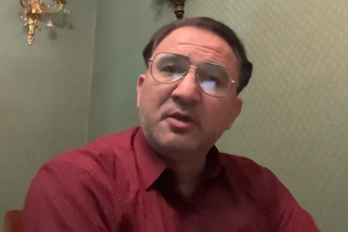 Азиз Хакимов приговорён к 4 годам 2 месяцам колонии 17:57 / 11.08.2026 17:57 / 11.08.2026 Азиз Хакимов приговорён к 4 годам 2 месяцам колонии