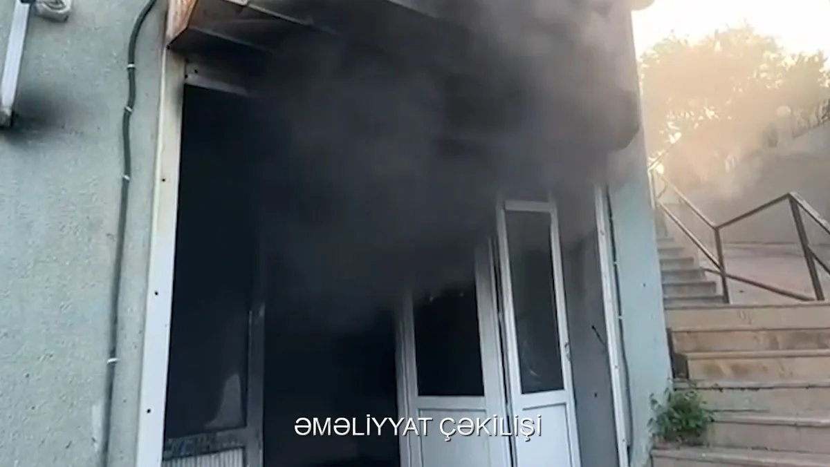 В Ясамальском районе горит объект