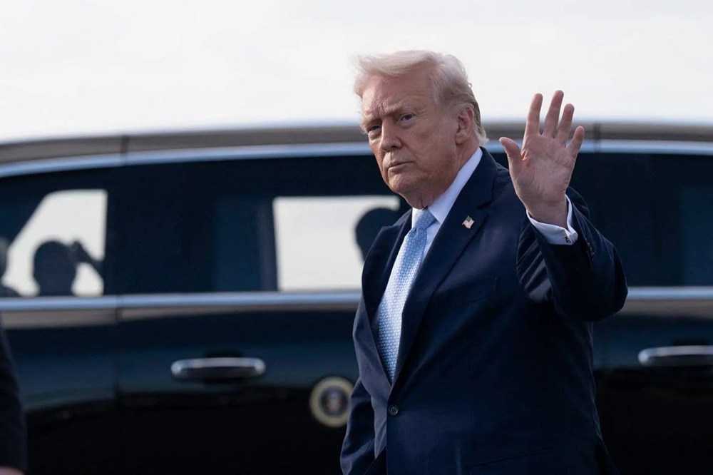 Трамп изҳор дошт, ки Эрон омода аст барномаи ҳастаии худро мутаваққиф кунад