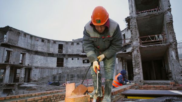 В Таджикистане строительные компании оштрафовали на 300 тыс. сомони