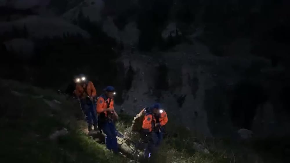 В Ала-Арче спасатели эвакуировали туристку из Сингапура (видео)