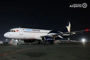 В аэропорту Ташкента встретили первый рейс Aero Nomad из Бишкека 11:55 / 25.08.2026 11:55 / 25.08.2026 В аэропорту Ташкента встретили первый рейс Aero Nomad из Бишкека
