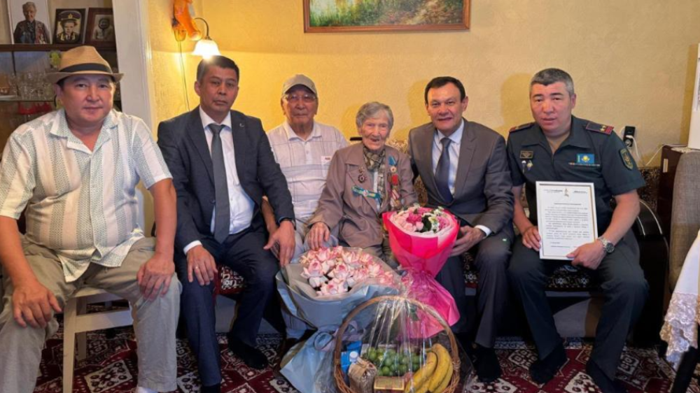 Спасала раненых на фронте: ветеран войны из Алматы отметила 101-й день рождения