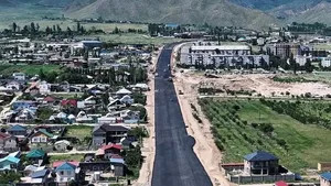 First four kilometers of asphalt laid on Cholpon-Ata bypass road
