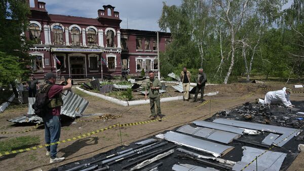Песков прокомментировал отказ некоторых СМИ посетить Старобельск
