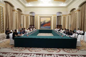 Kyrgyz delegation discusses fuel and lubricants supply with China’s Sinopec