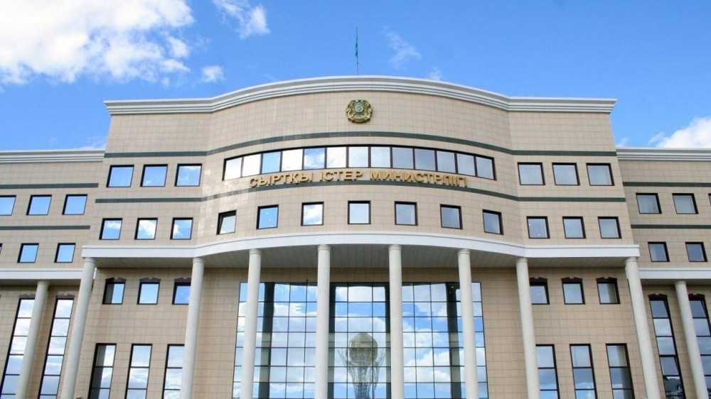 Атаки на танкеры с казахстанской нефтью: заявления МИД и Минэнерго