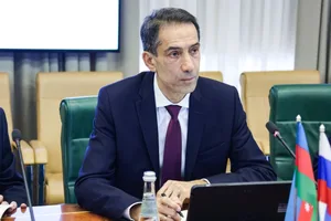 Посол Азербайджана пришел к замминистра обороны России