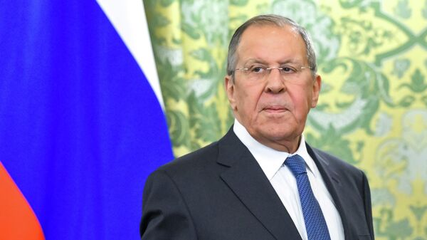Лавров дар бораи ниятҳои Зеленский барои ҳимояи Аврупо шарҳ дод