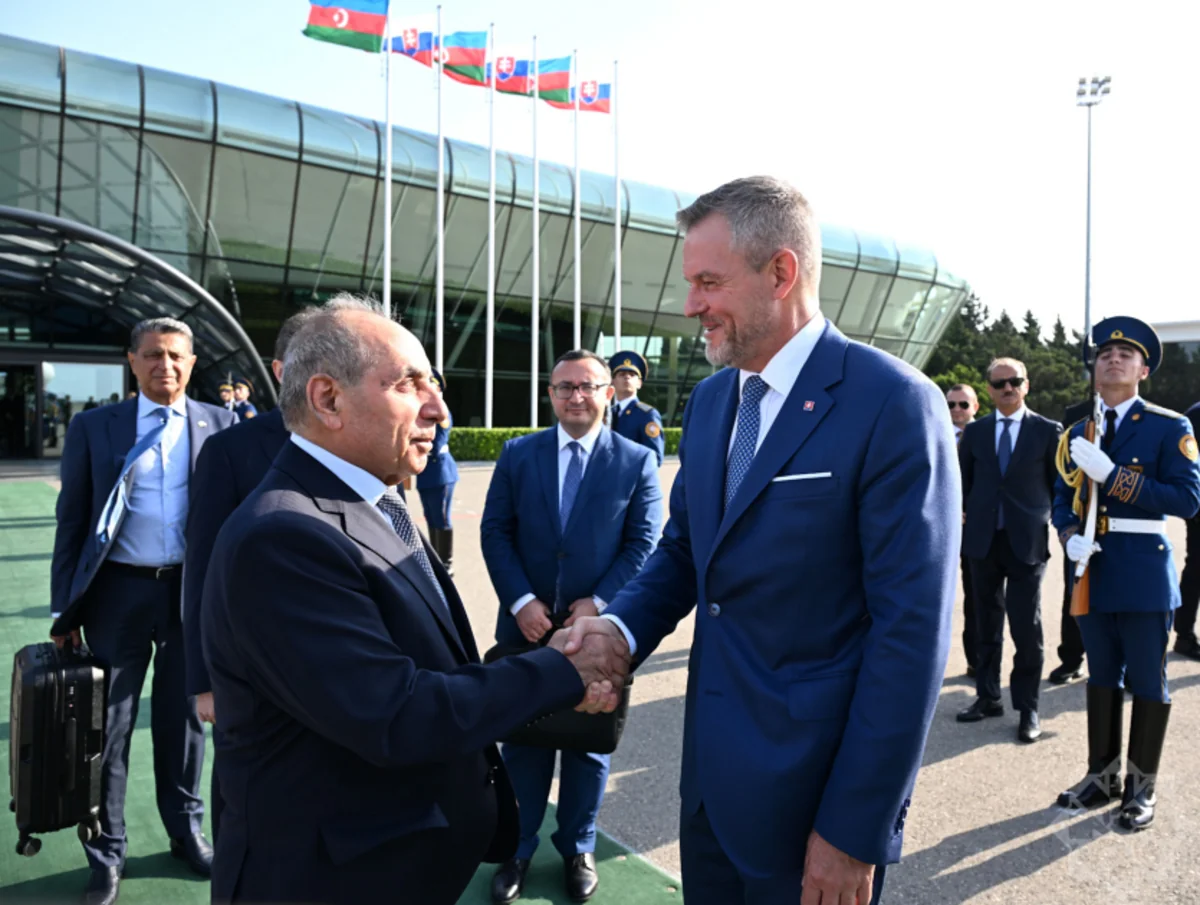 Визит президента Словакии в Азербайджан завершился