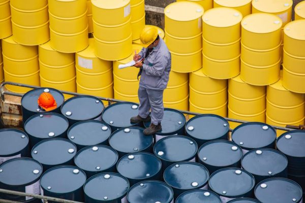 Нефть ускорила падение
