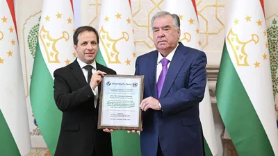 Рахмон получил награду ООН за укрепление мира и дружбы