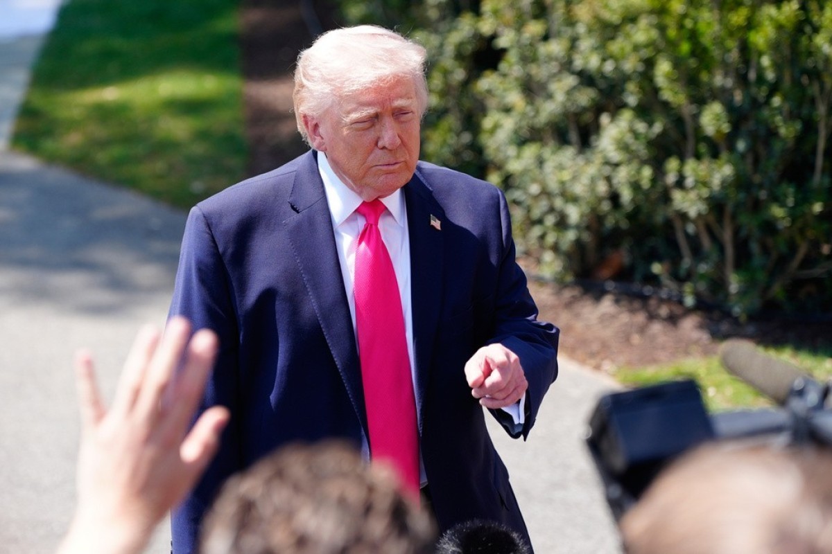 Трамп указал на "плачевное состояние" экономики Испании