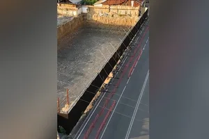В Оше приостановили лицензию строительной компании «Алтын Строй Групп»