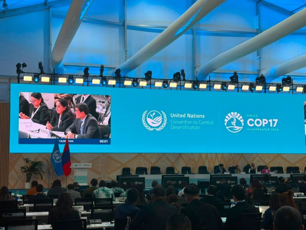 Таджикистан представил опыт борьбы с деградацией земель на COP17 в Монголии