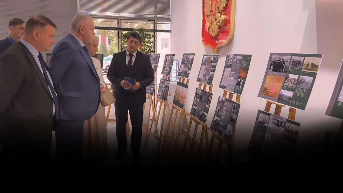 "Закат Цитадели": в Душанбе проходит фотовыставка Музея Победы - видео