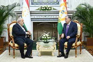 Президент Таджикистана принял Министра энергетики Ирана Аббаса Алиабади