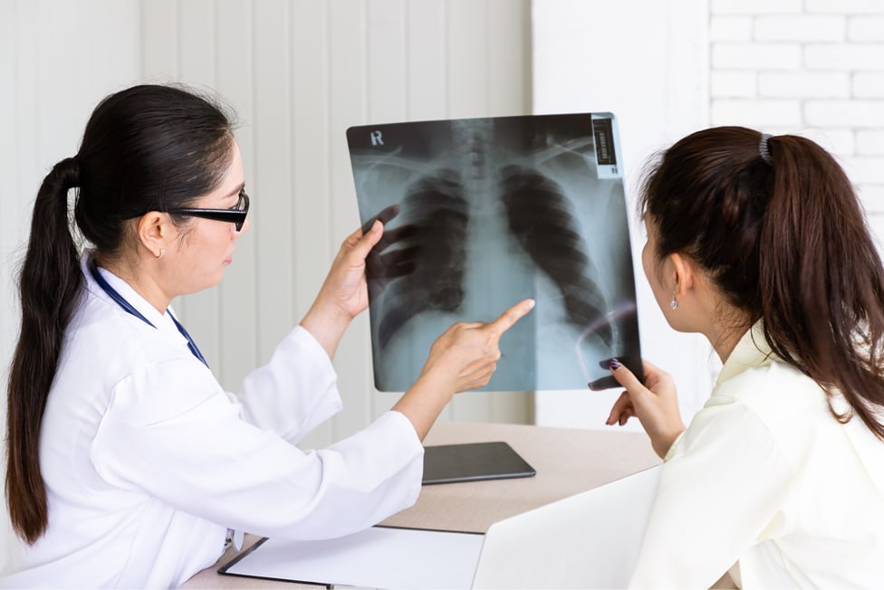 Власти опровергли слухи о вспышке пневмонии и аллергии среди детей в Ташкенте
