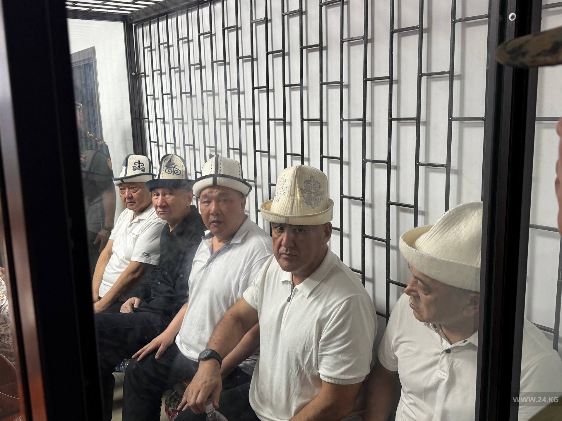 На оглашение приговора по делу о «письме 75» пустили не всех