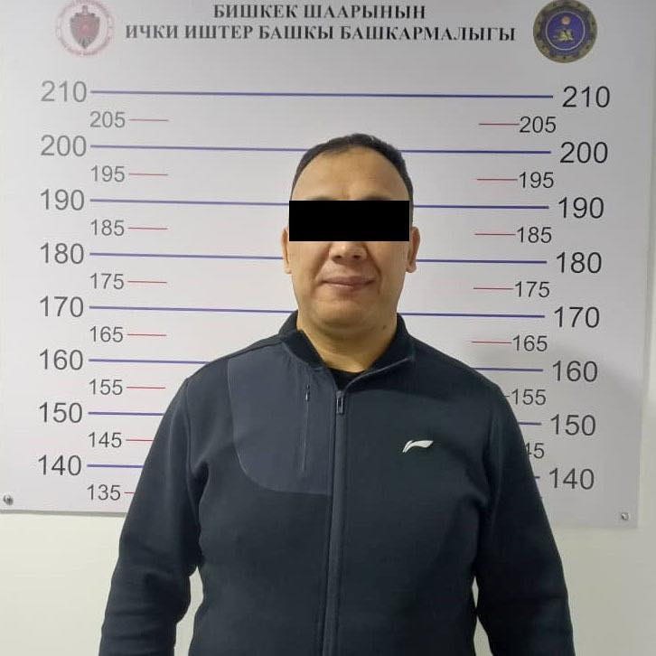Бывший телохранитель Атамбаева Дамир Мусакеев освобожден из-под стражи
