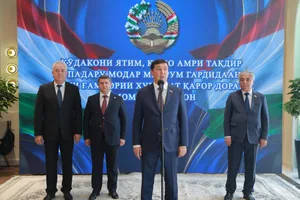 В Худжанде 100 сирот получили подарки от президента Таджикистана