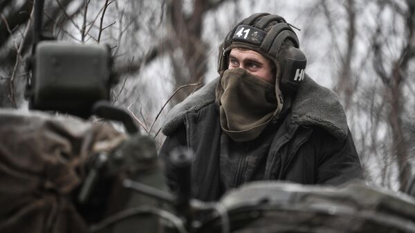 Российские танкисты прямым попаданием в окно уничтожили здание с боевиками ВСУ