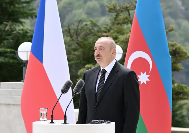 İlham Əliyev: "Çexiyaya səfər dəvətini məmnuniyyətlə qəbul edirəm"