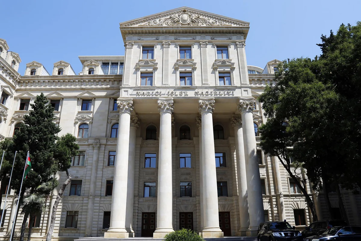 Азербайджан вновь поддержал Грузию