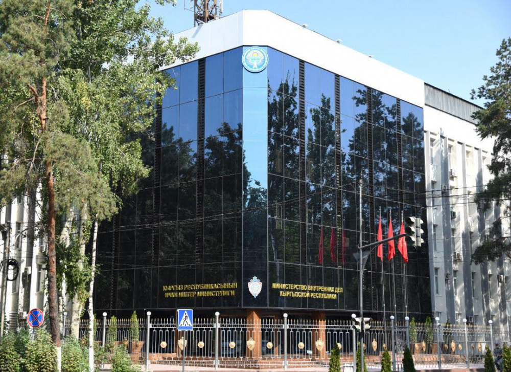 МВД сделало обращение по поводу "провокационных постов" об иностранных рабочих