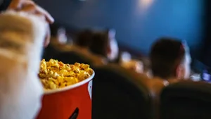 Подавился попкорном в кинотеатре и умер - в Минздраве раскрыли подробности трагедии
