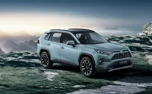Toyota продала рекордное количество машин за год