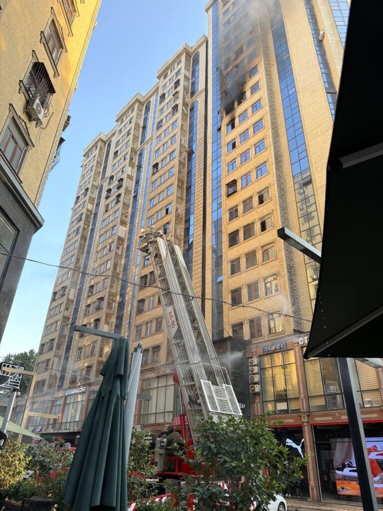 Пожар в новостройке Душанбе показал слабое место высоток