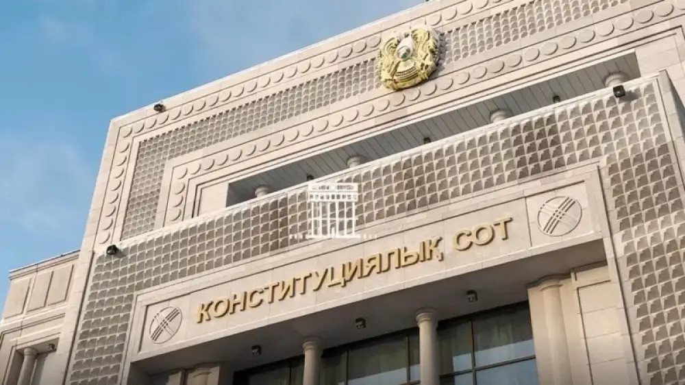 Запрет на въезд бензиновых авто на Шымбулак признали незаконным