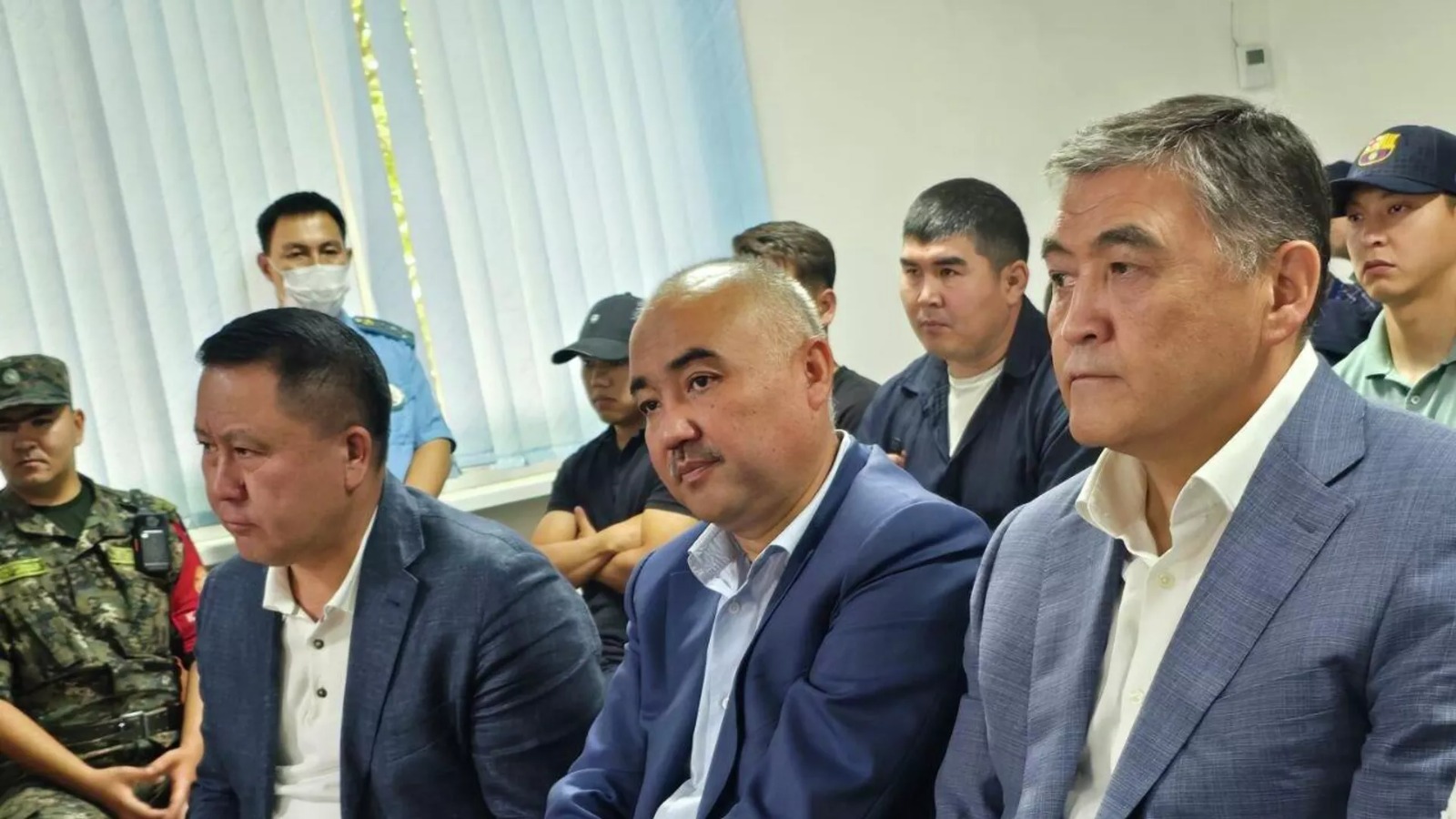 «Дело 75». Ташиев, Зулушев и Тургунбек уулу выступили против участия СМИ