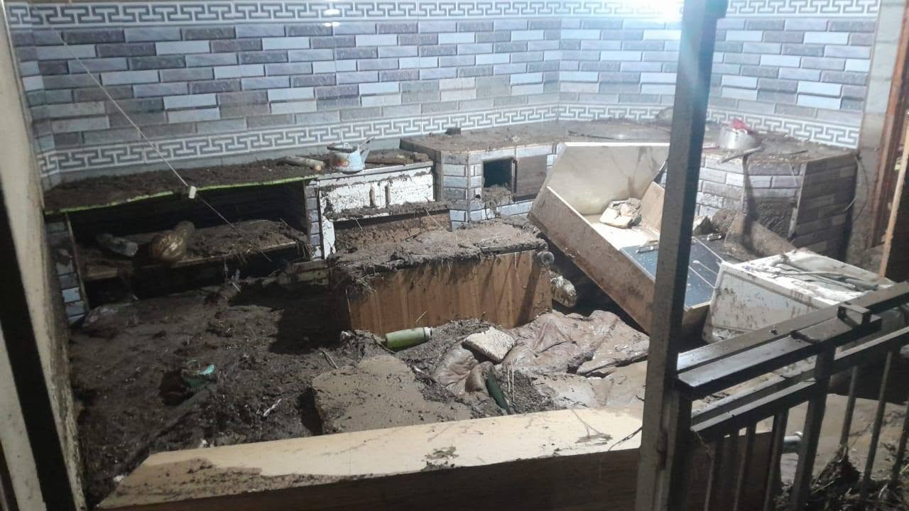 В Ноокене некоторые дома, пострадавшие от селя, построены в водоохранных зонах