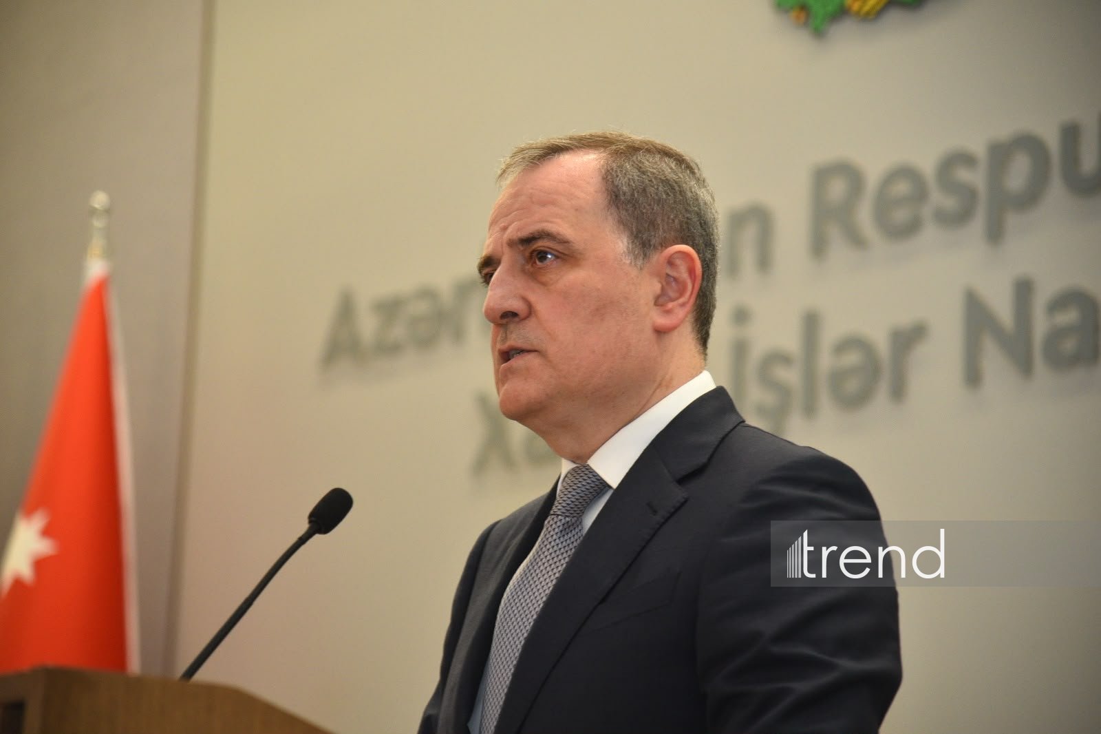 Азербайджан призывает к мирному урегулированию конфликта между Россией и Украиной - Джейхун Байрамов