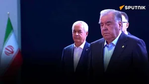 Рахмон попрощался с аятоллой Хаменеи в Тегеране: видео