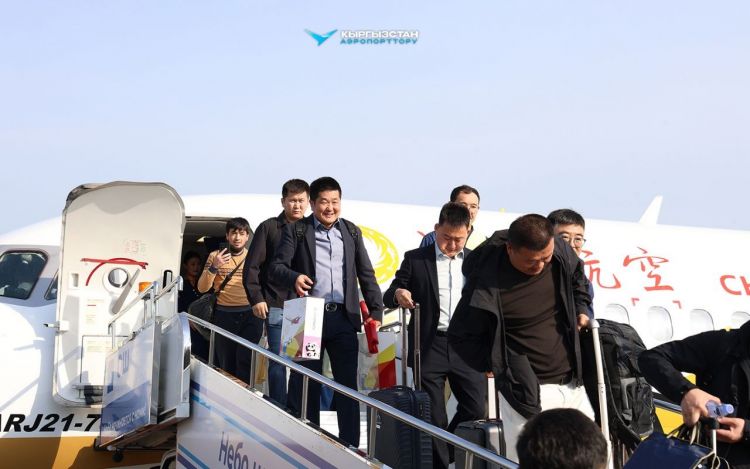New air service launched between Kashgar and Osh